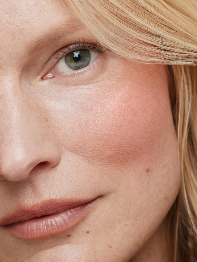 Soft Focus Blurring Blush