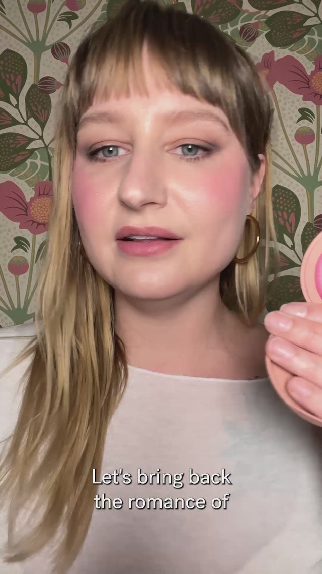 Soft Focus Blurring Blush