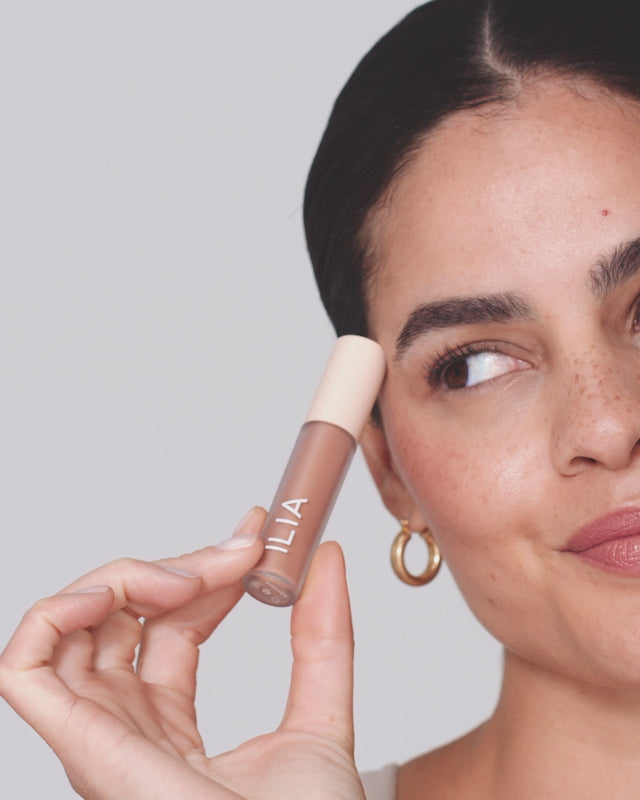Liquid Powder Eye Tint video